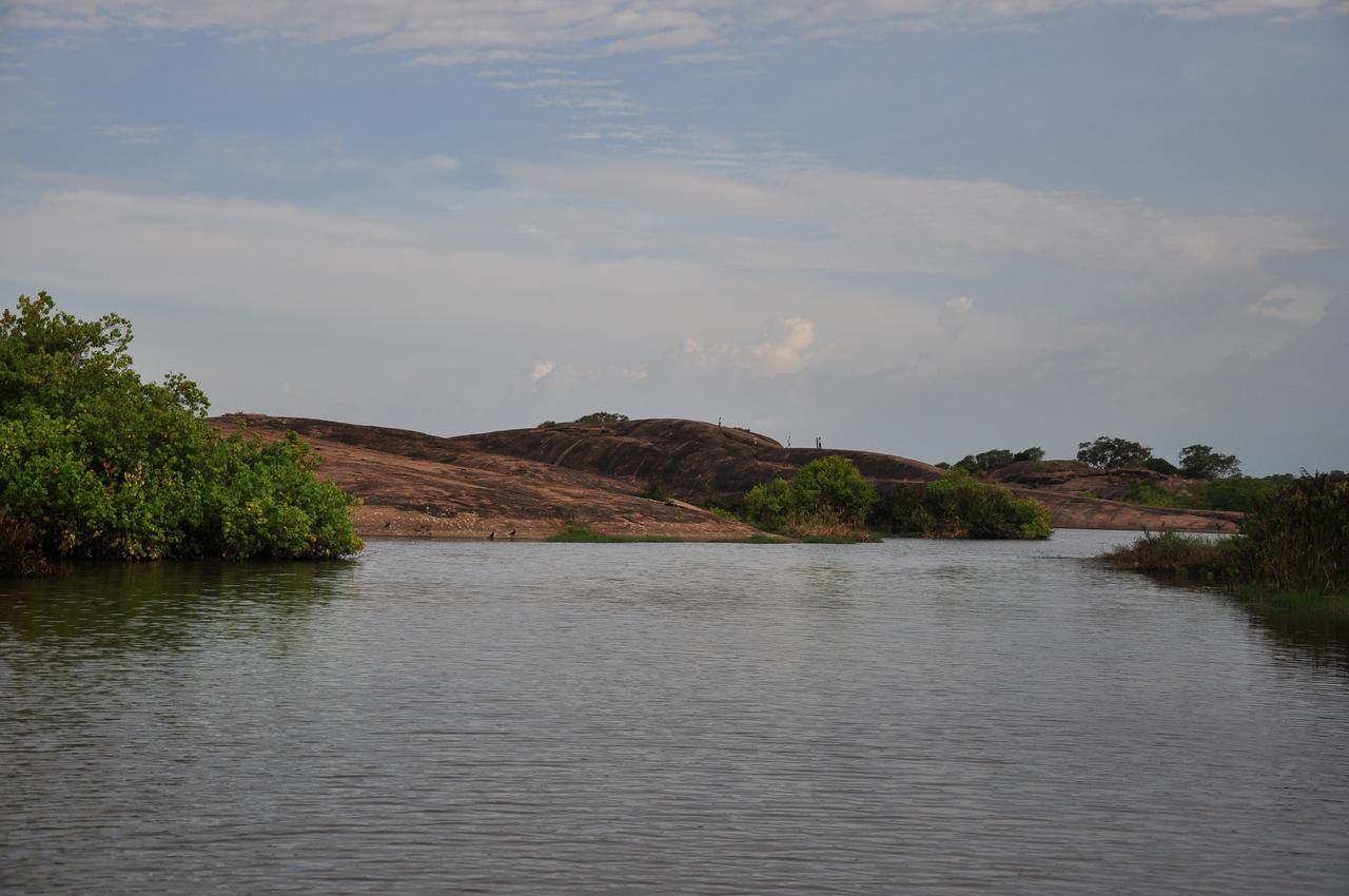 Shim Beach Resort Arugam Bay Luaran gambar